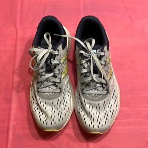 New balance drft woman’s size 7